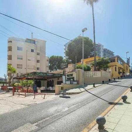 Santa Marta Al Lado De Servicios Y De La Playa